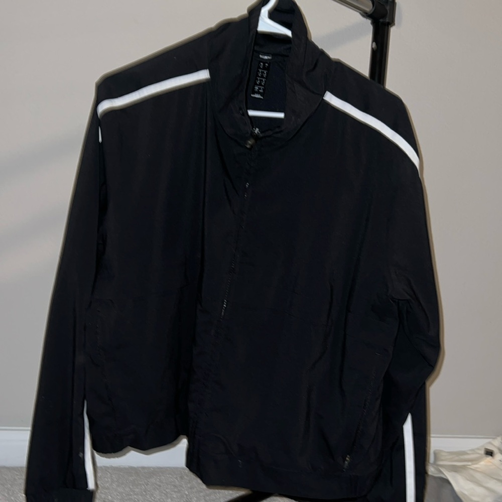 L BLACK ADIDAS WIND BREAKER